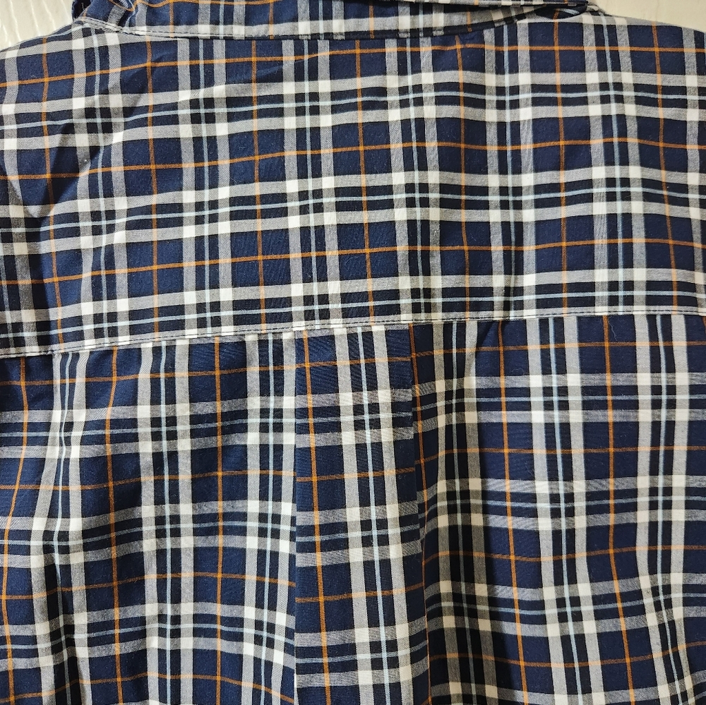 Shirt - Picture 5 of 6